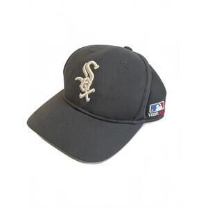Team MLB Chicago White Sox Youth Black Baseball Cap DC Sports - Adjustable Back